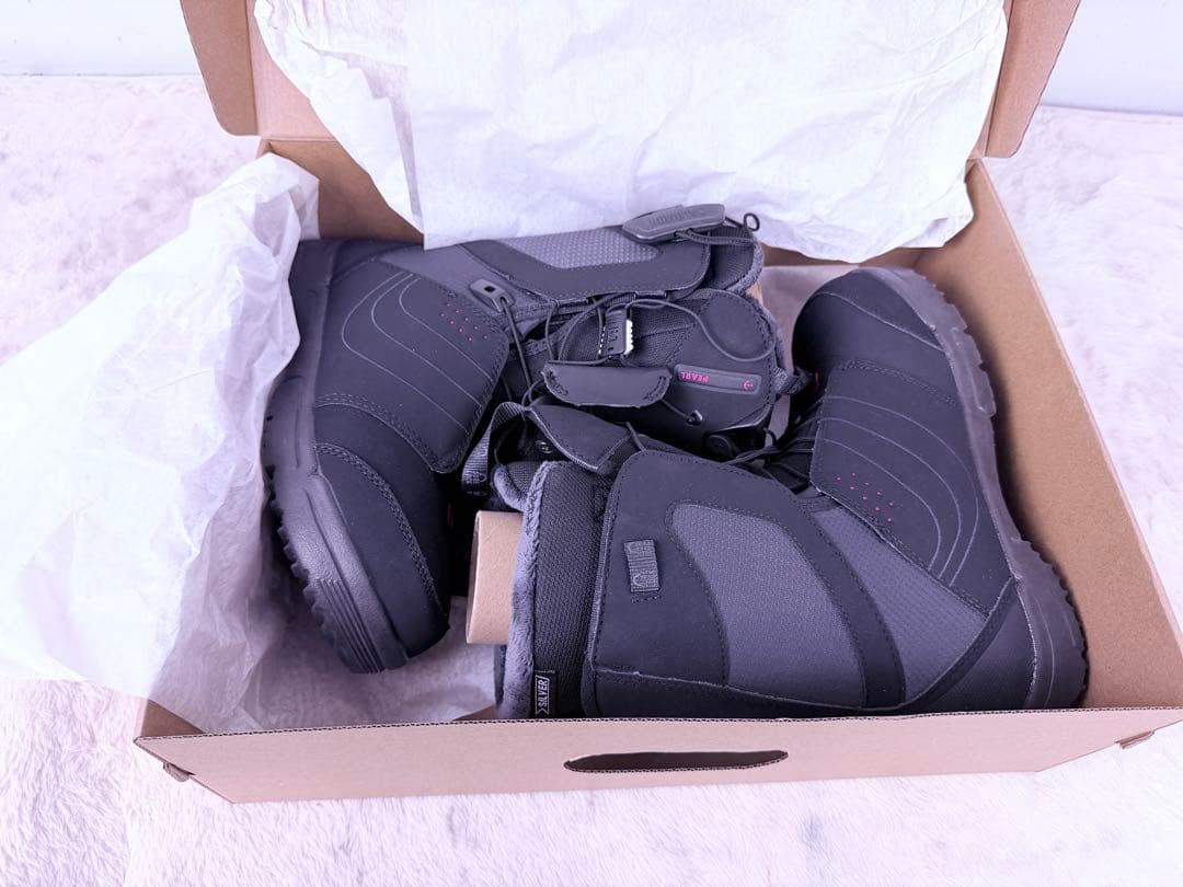 新品 SALOMON PEARLスノーボードブーツ 24cm 19-20年モデル