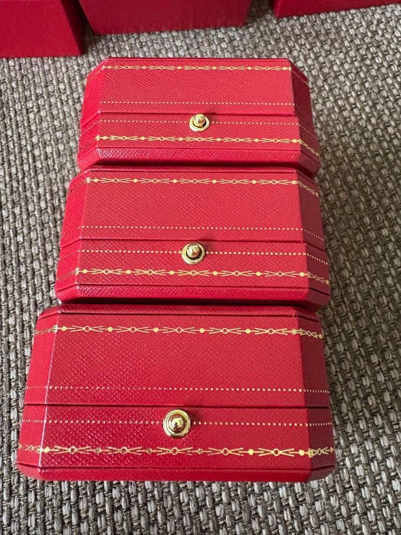 現行品　美品カルティエ　ピアス　イヤリング　空箱　ケース　3セット