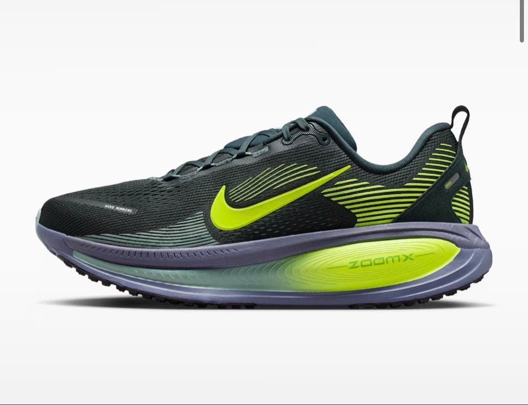 ナイキ ボメロ 18 28cm