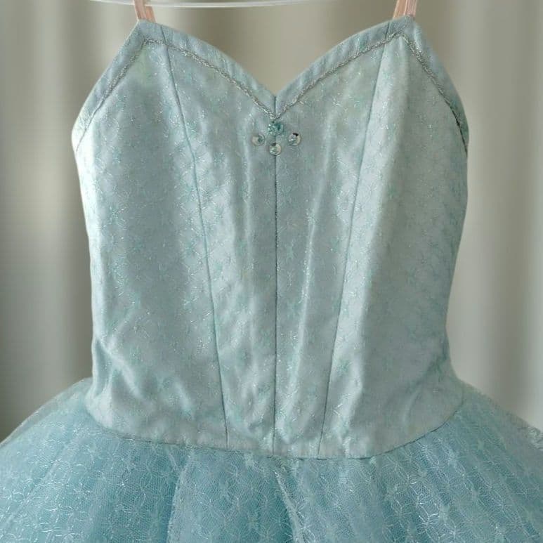 バレエ　2着まとめチュチュ　水色シルバーレース　袖、冠付　小学校3年生