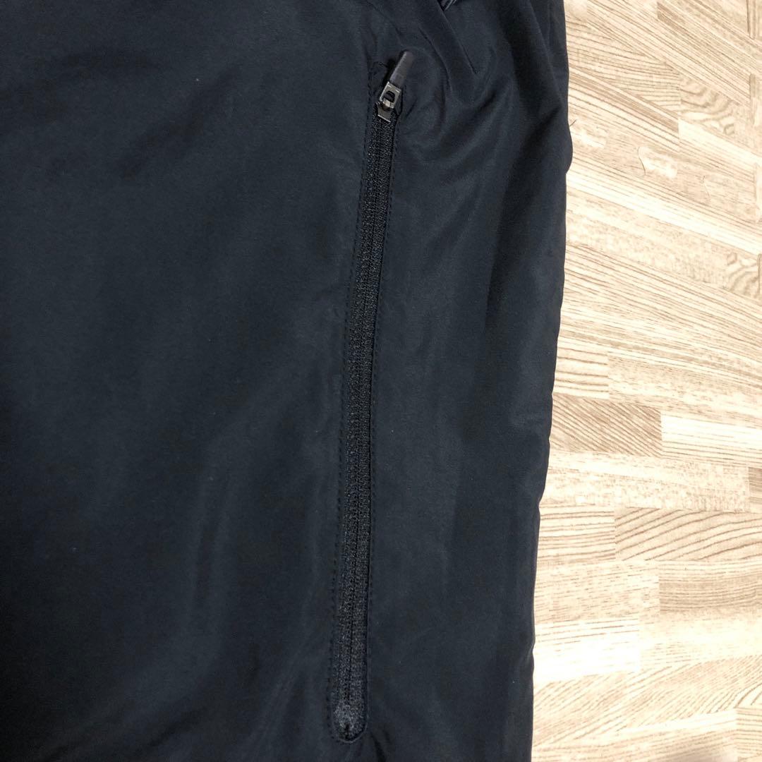 ナイキ エッセンシャル フラッシュ フーディ リフレクティブジャケット