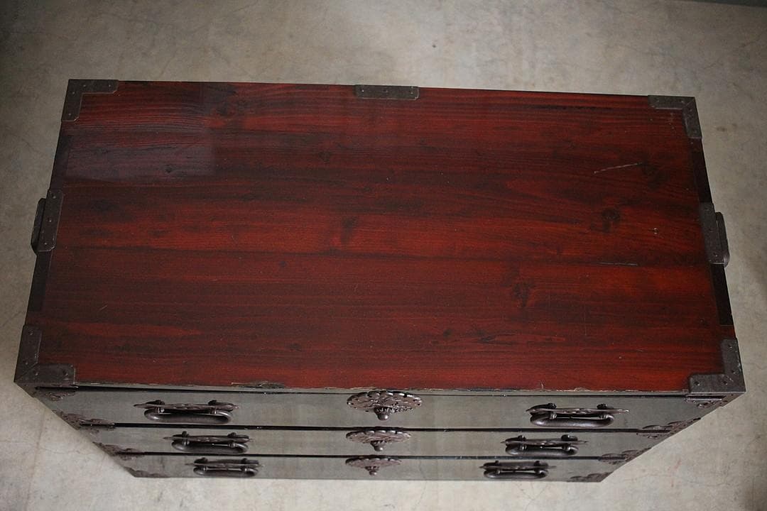 綺麗な丸金具庄内箪笥　3段　中桐　タンス　収納　古家具　古民家　時代家具