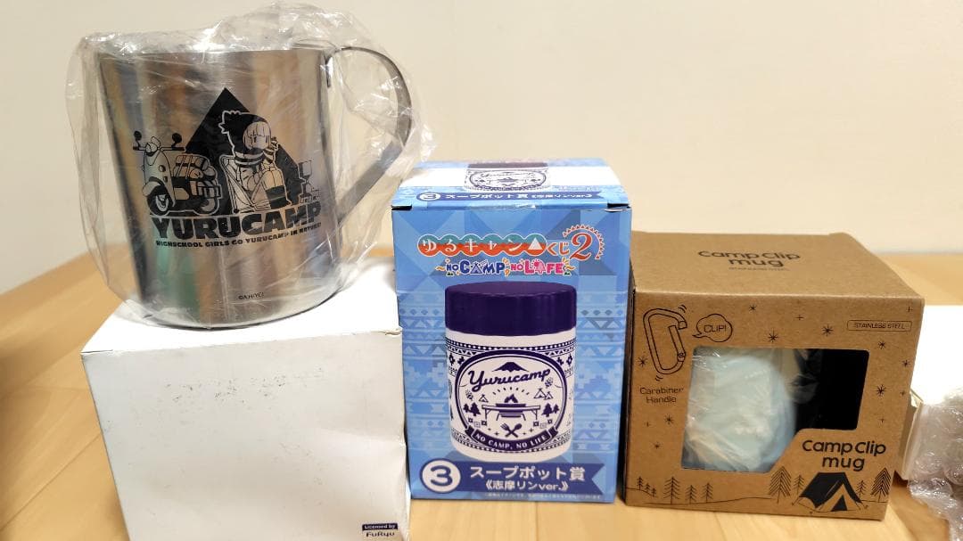 【ゆるキャン△】マグ／ポット　アクスタ　自動車ミラー　キーホルダー　缶バッジ等