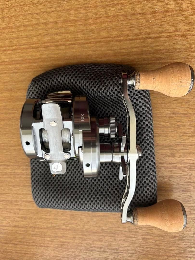 シマノ　カルカッタ　DC 200HG