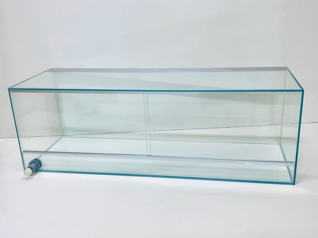 特注仕様パルダリウムケース　900×300×300㎜　水栓ソケット加工仕様