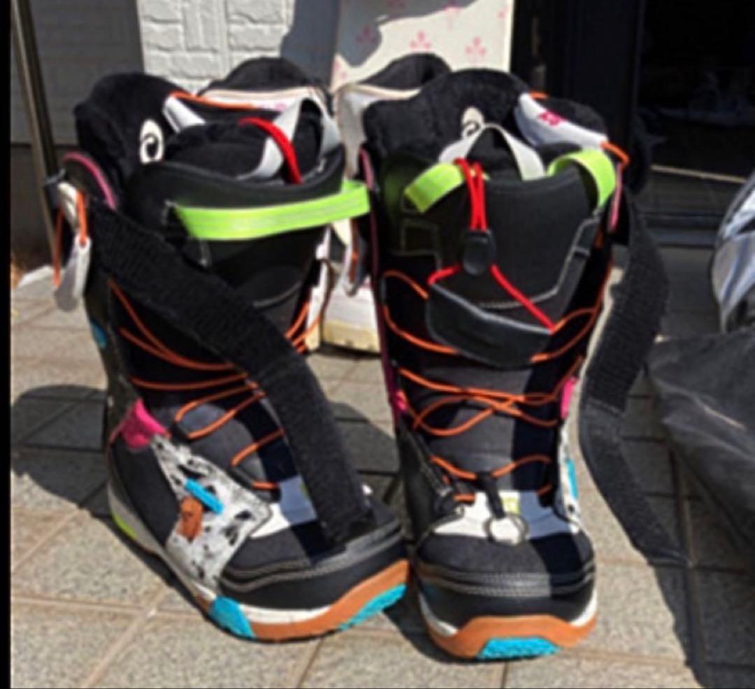 DEELUXE スノーボードブーツ 女性用 ブラック/マルチカラー