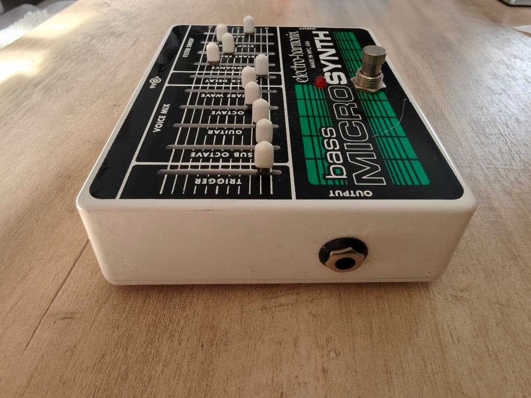 ベース Erectro-Harmonix Bass Microsynth