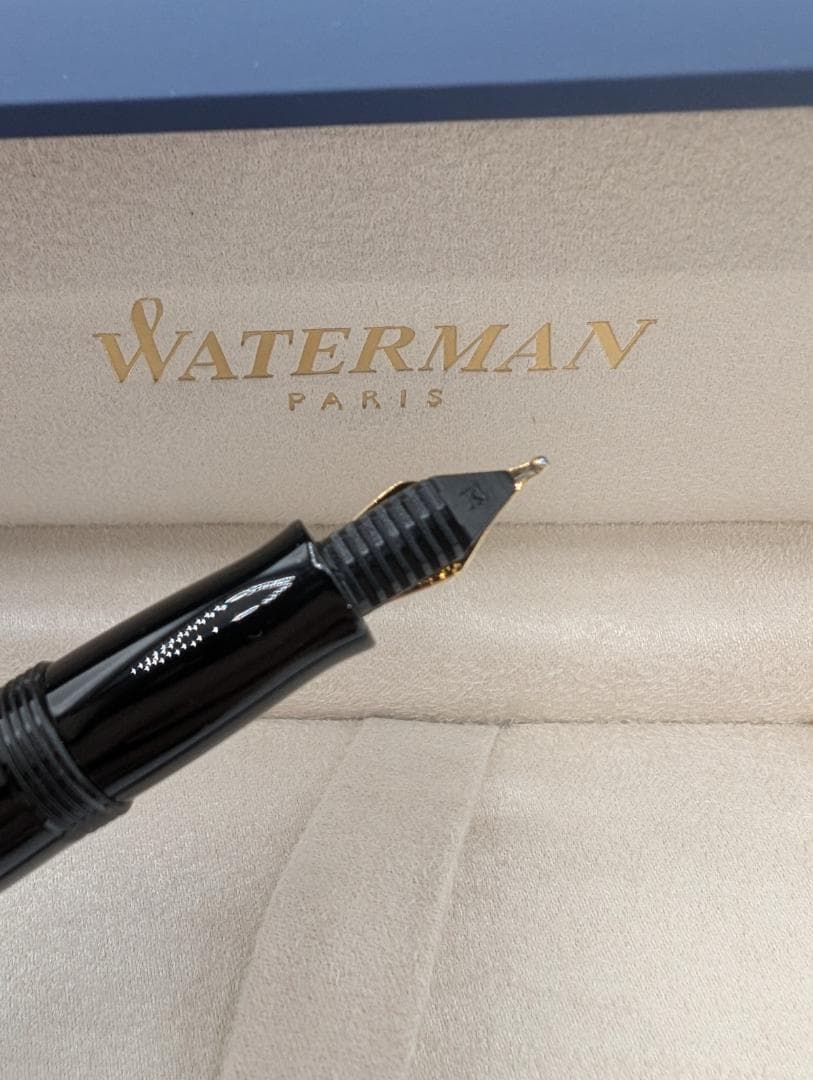 希少新品 ウォーターマン 万年筆 M 中字 チャールストン エボニーブラックGT