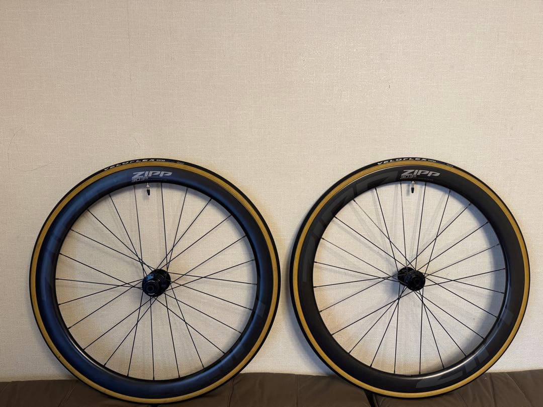 ZIPP 303S disc チューブレス