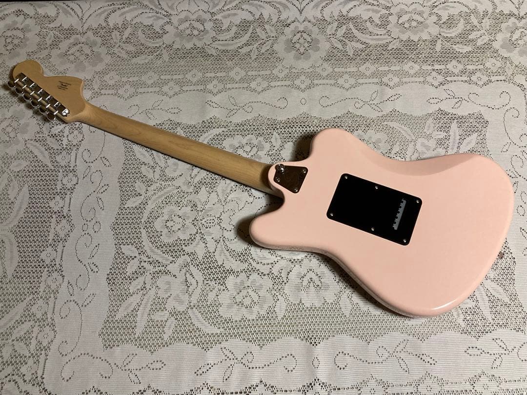 ギター Squier by Fender Super-Sonic Shell Pink