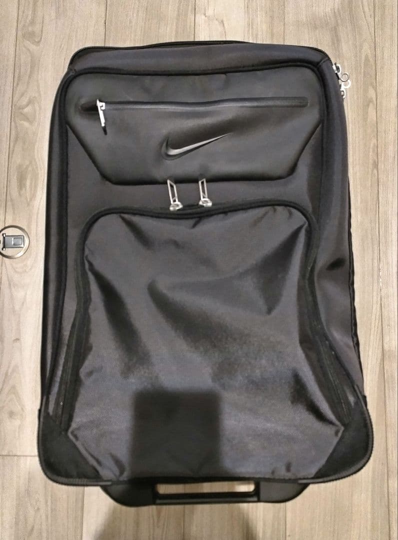 ナイキゴルフ　キャリーケース　機内持込