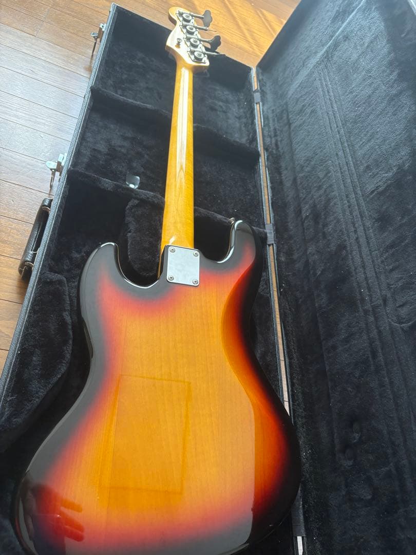 エレキベース サンバースト、べーす