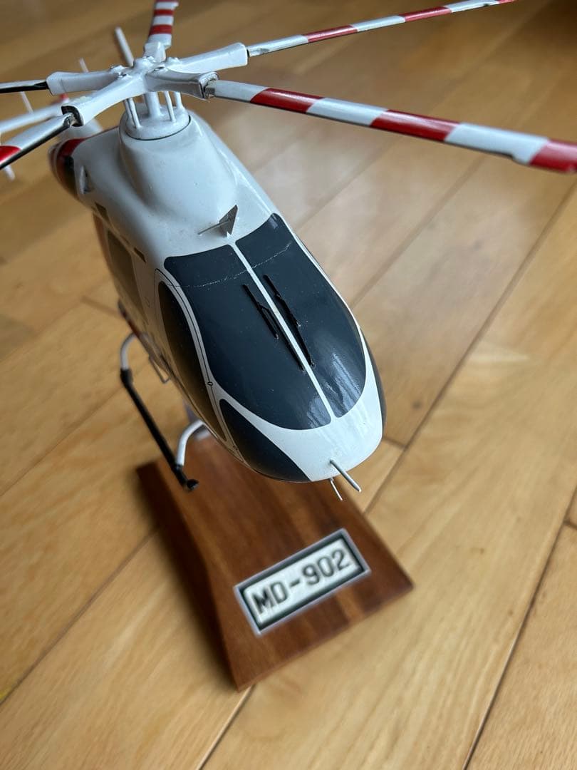 ソリッドモデル　ドクターヘリＭＤー９０２（マクダネルダグラス）　１／32スケール