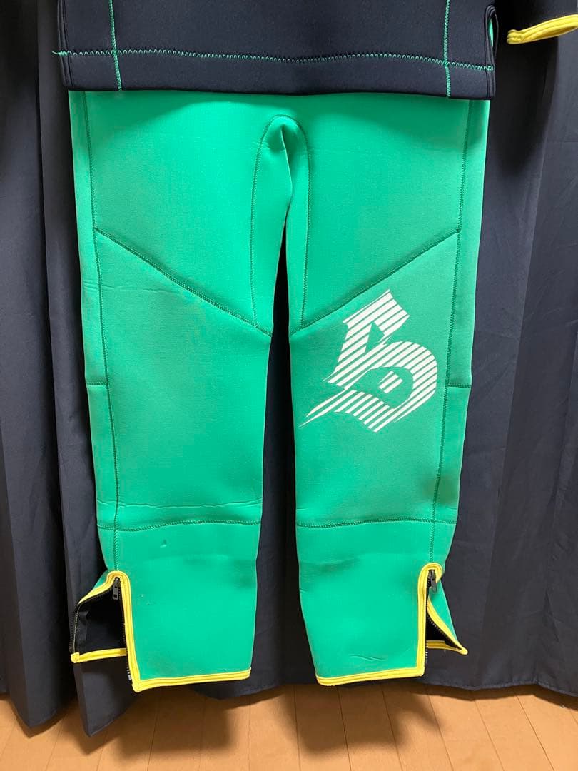 【値下げ】SPYDERFLEX ドライスーツ 黒/緑