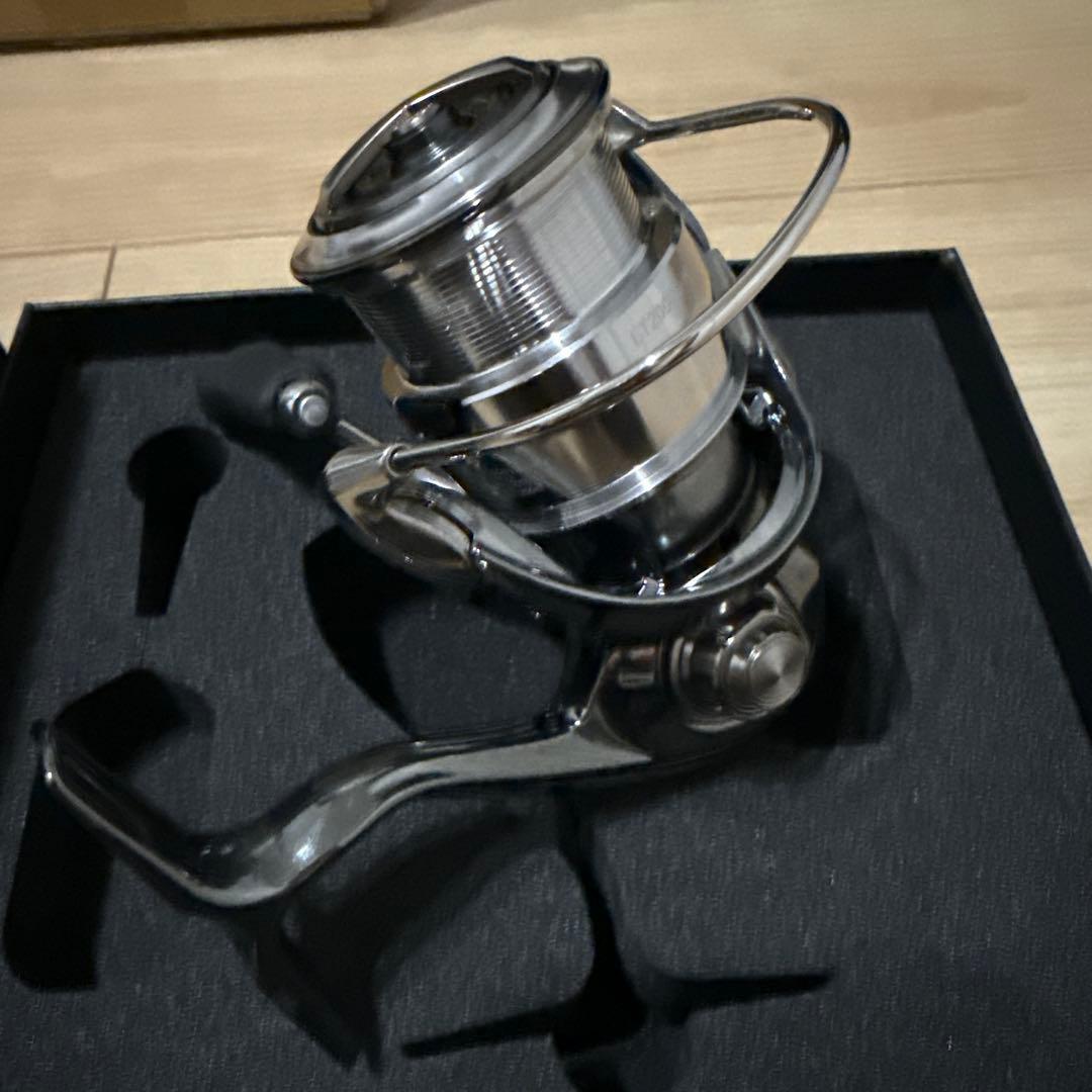 DAIWA LT2000S-H スピニングリール