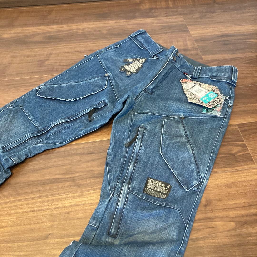 未使用品 ボルコム スノーボード ウェア