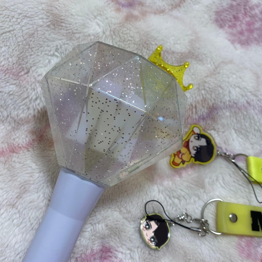 M!LK 初代　ミルクラスタル ペンライト　ストラップ付き　吉田仁人