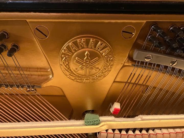 YAMAHA アップライトピアノ　椅子付き