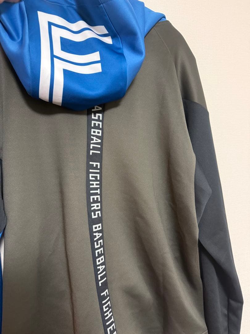 日本ハムファイターズ　オンフィールド　トレーニングジャケット