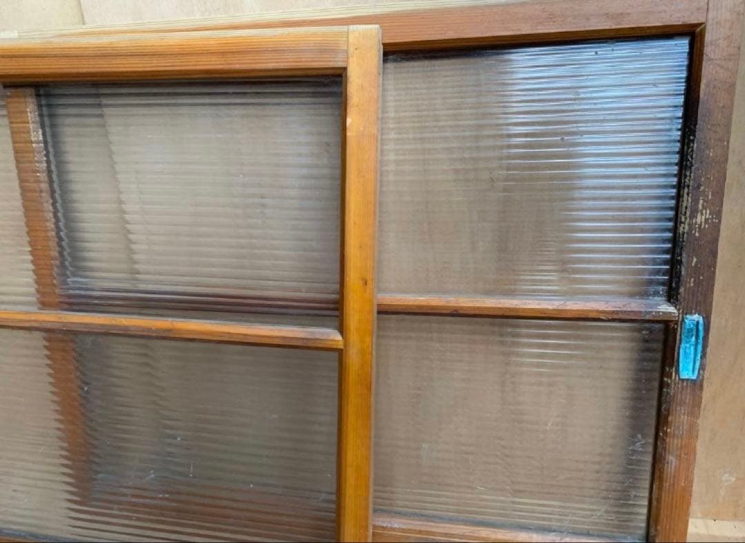 昭和レトロ　木枠窓モールガラス戸2分割　2枚組　古家具建具仕切古民家再生店舗什器