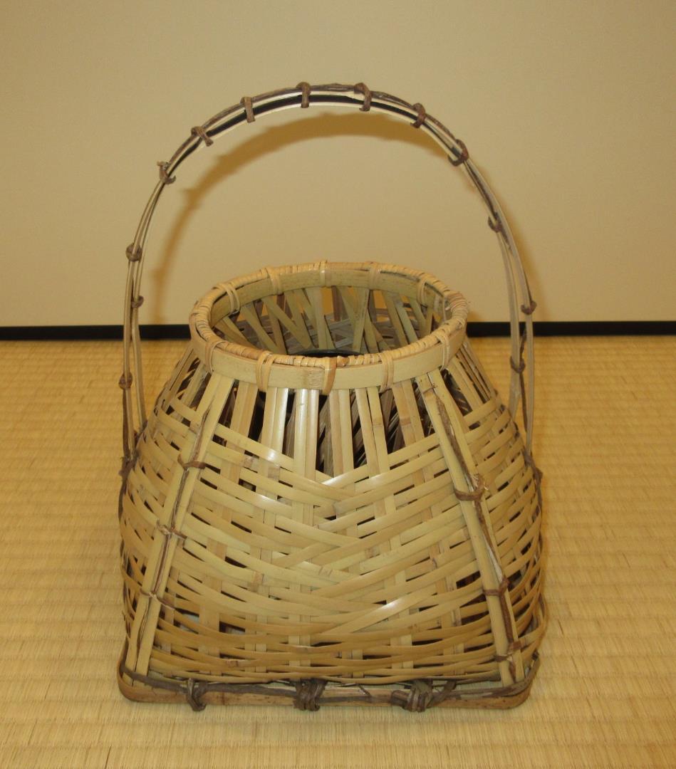 送料込【逢絢亭・新品】茶道具 花入 花籠 本宗全籠 竹手 木地 紙箱入り
