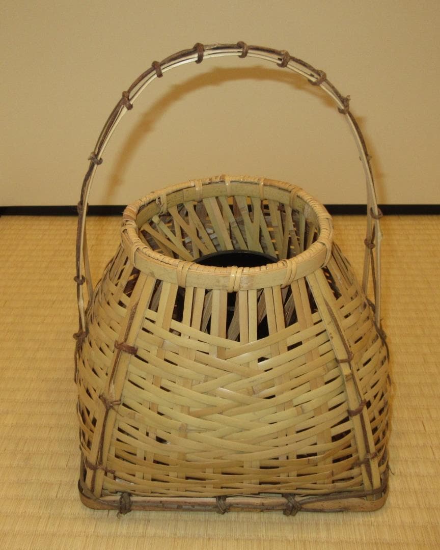送料込【逢絢亭・新品】茶道具 花入 花籠 本宗全籠 竹手 木地 紙箱入り