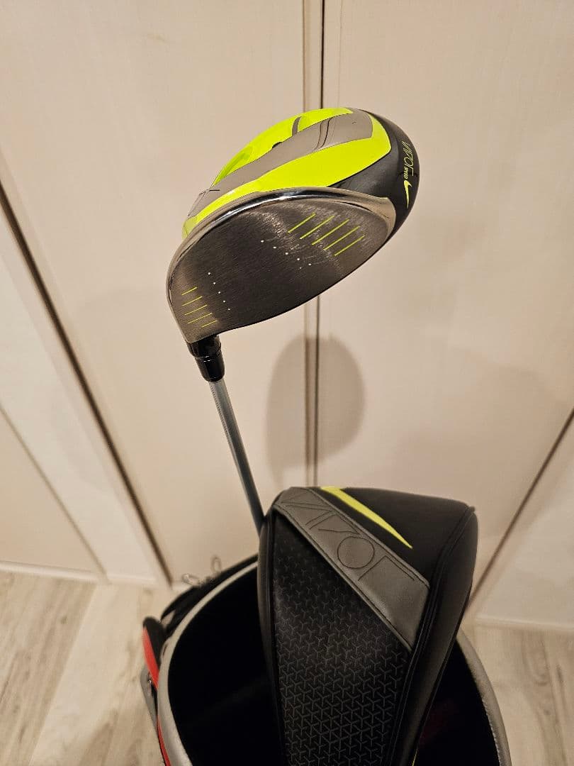 年末断捨離 TaylorMade キャディバッグ ナイキドライバー1本おまけ