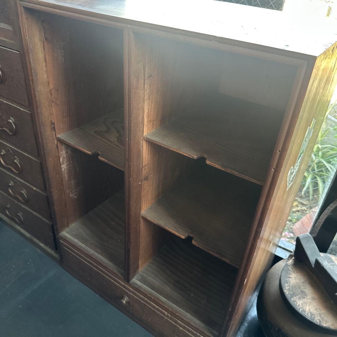 お値下げ❣️木製棚タンス、本棚　STOP SMOGステッカー