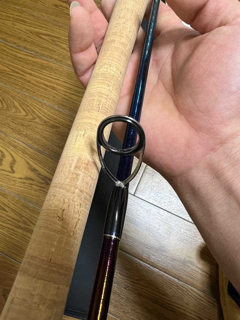 ワールドシャウラリミテッド　2832R2 保証書とレシート付き