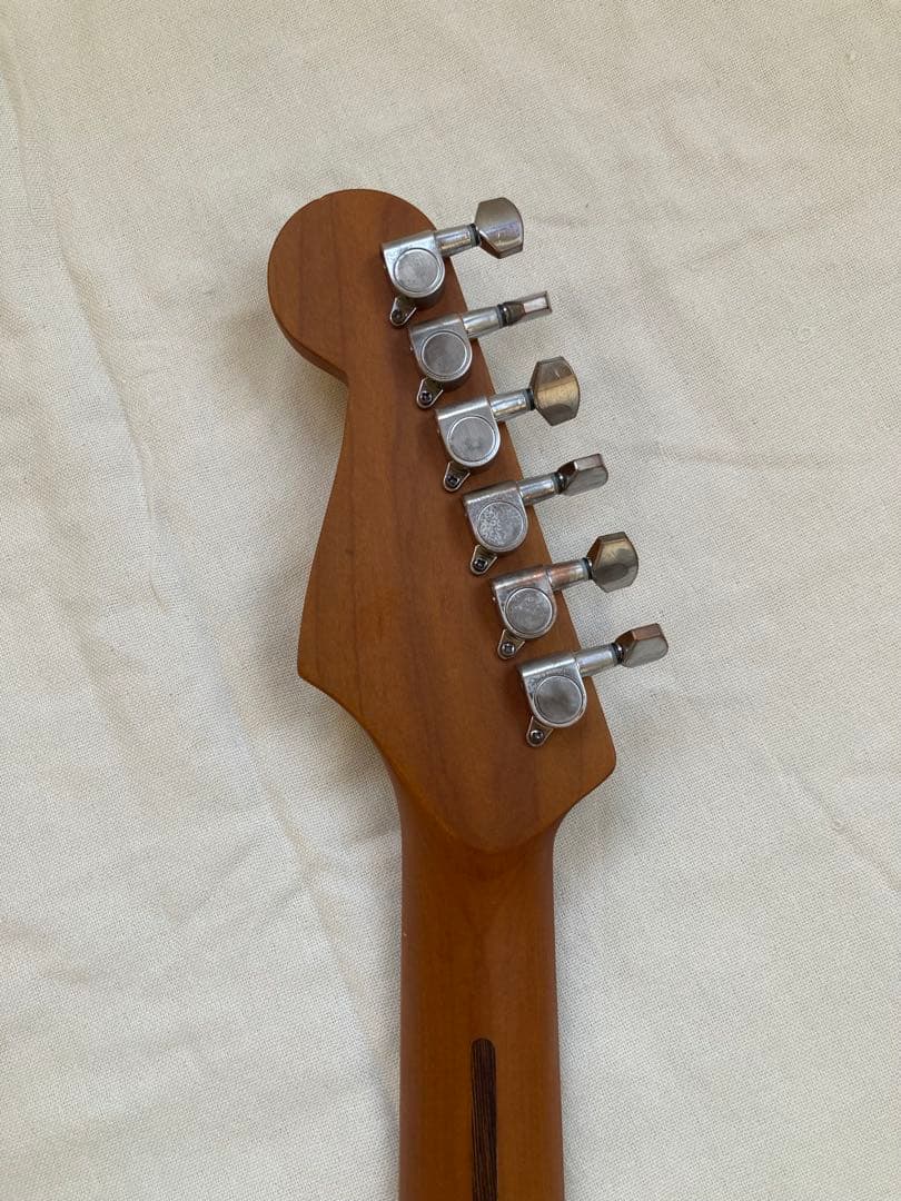 ストラトキャスタータイプ　コンポーネントギター