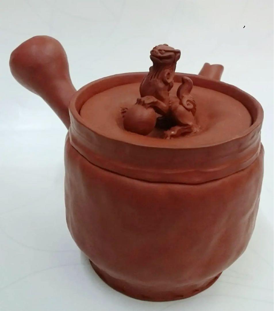 【茶注4  手捻　朱泥　玉獅子】間野弥平　共箱