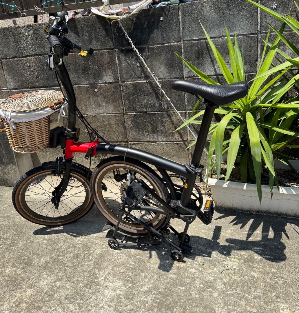 折りたたみ自転車　オシャレ　可愛い　ブラック　赤