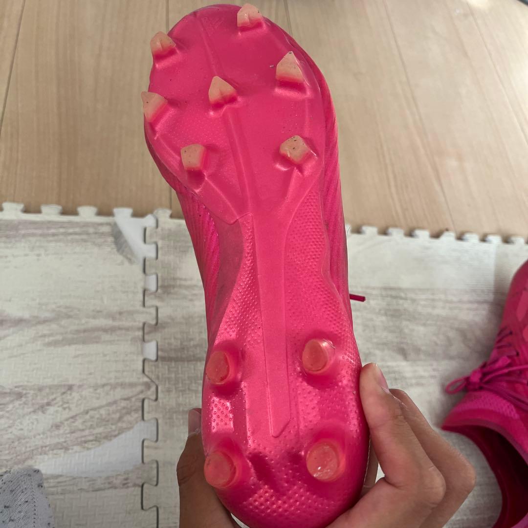 X19.1 サッカー　スパイク　アディダス　adidas