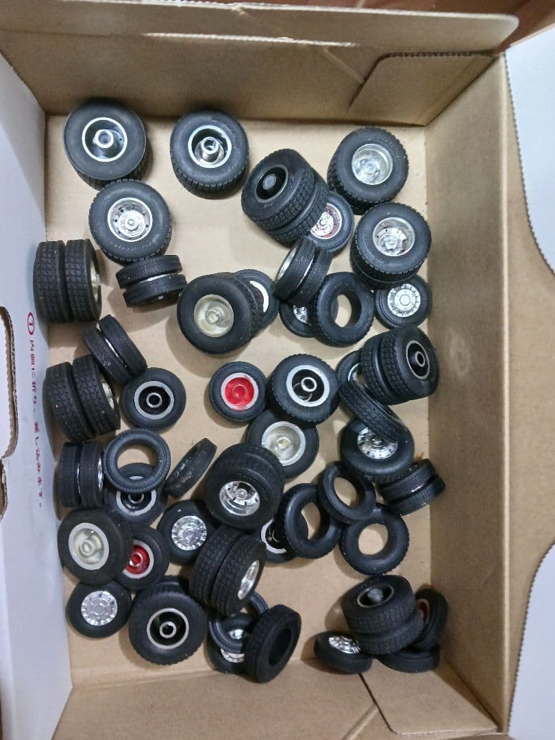 1/32デコトラ、トラックプラモデルジャンク部品、余り部品