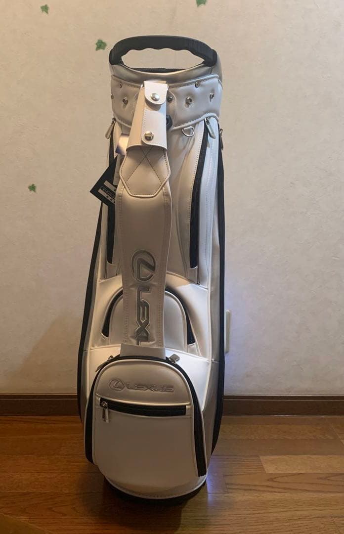 LEXUS ゴルフバッグ　キャディバッグ ホワイト　シルバー　1個