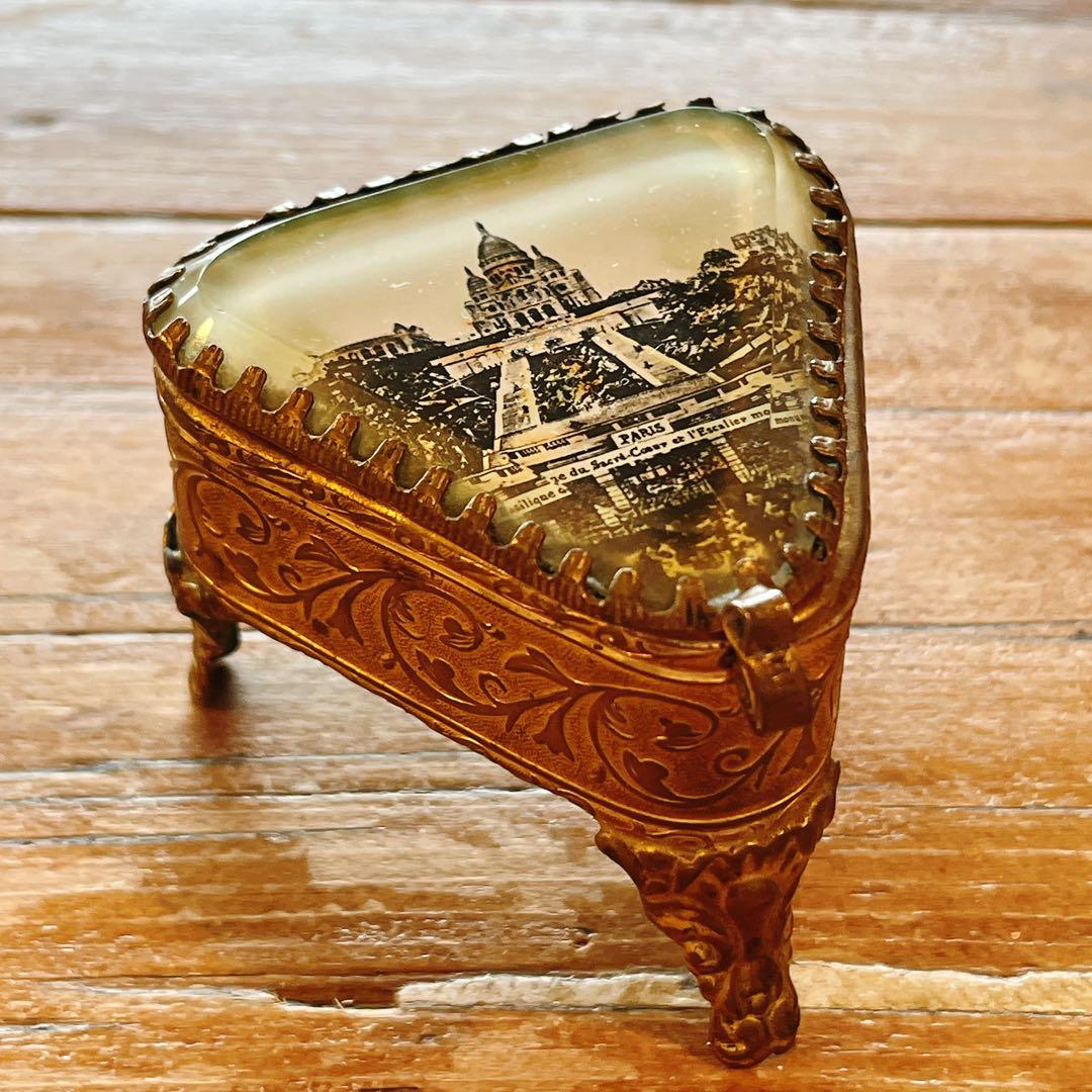 小さくて美しいジュエリーボックス　サクレクール寺院