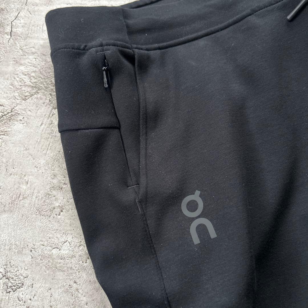 完売品 On Run On Clouds スウェットパンツ ブラック L