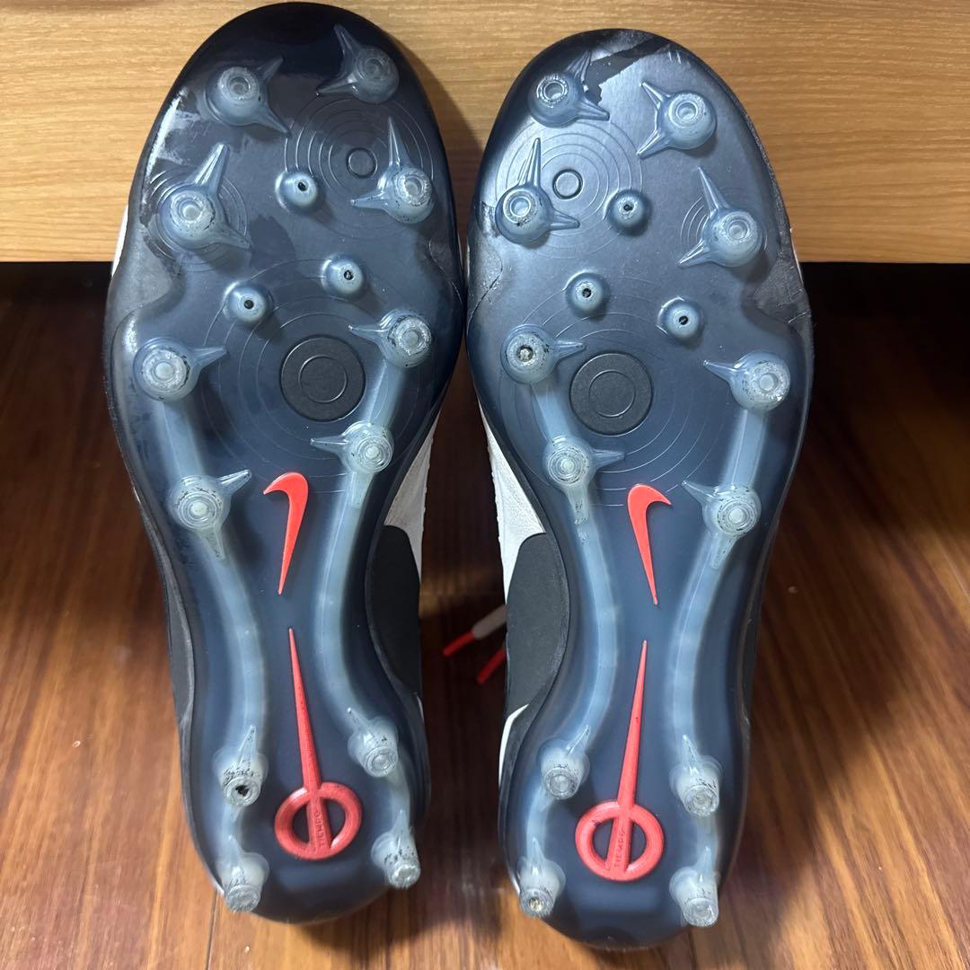 シューズ LEGEND 10 ELITE AG-PRO