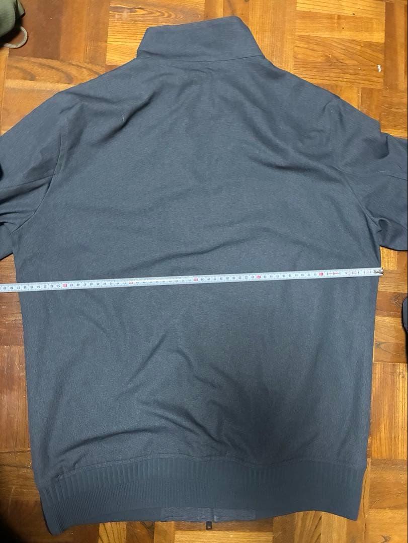 Travis mathew PLAY jacket アウター　XL 春物　グレー