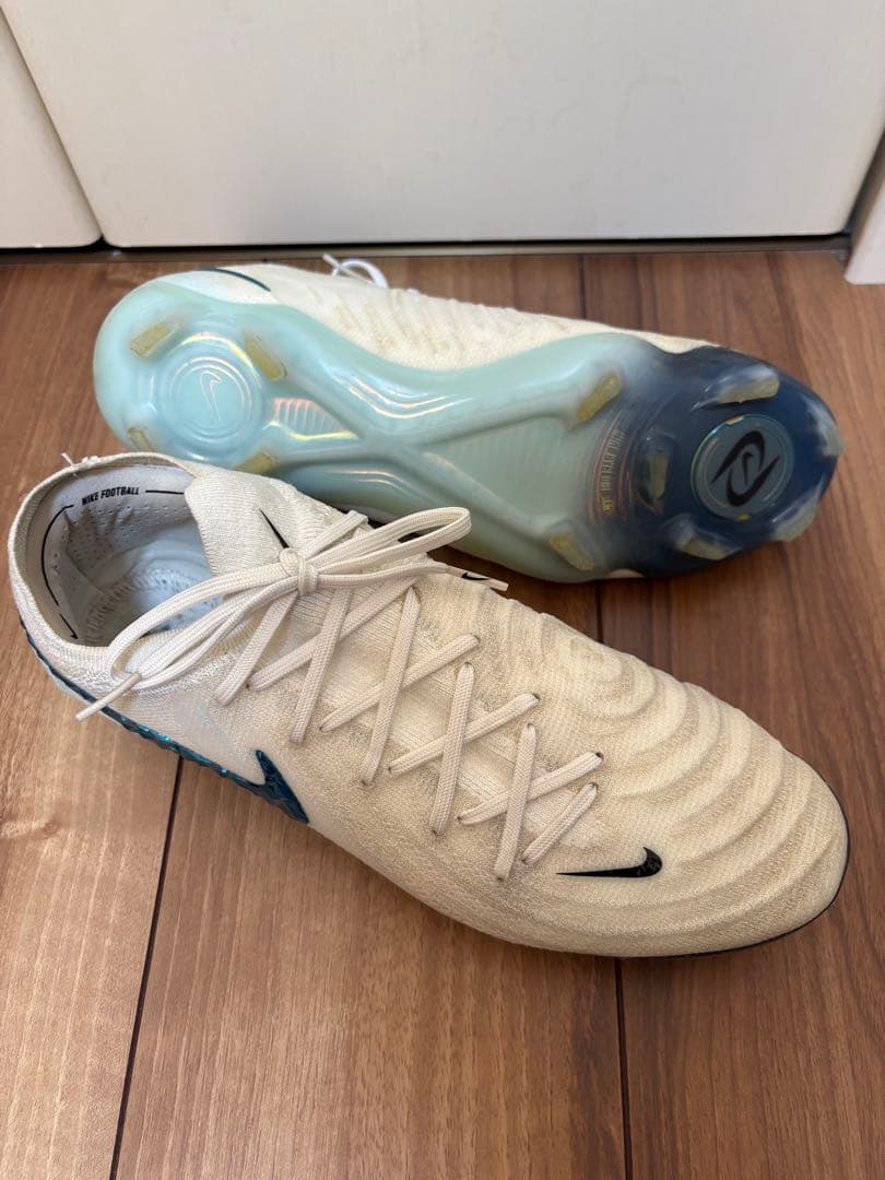 ナイキ ファントム GX 2 エリート FG LV8 kamo限定カラー