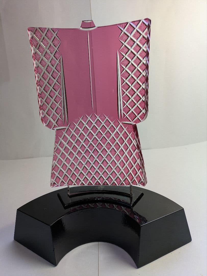 現代の名工、黒木国昭、『きもの図・薩摩切子文置物』、銘「黒木国昭作」、共箱