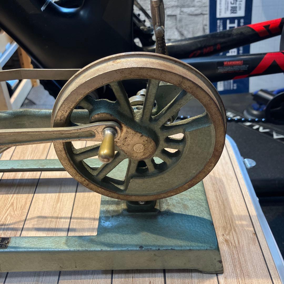 可動式 蒸気機関模型 レトロエンジン メカニカルモデル インダストリアル置物