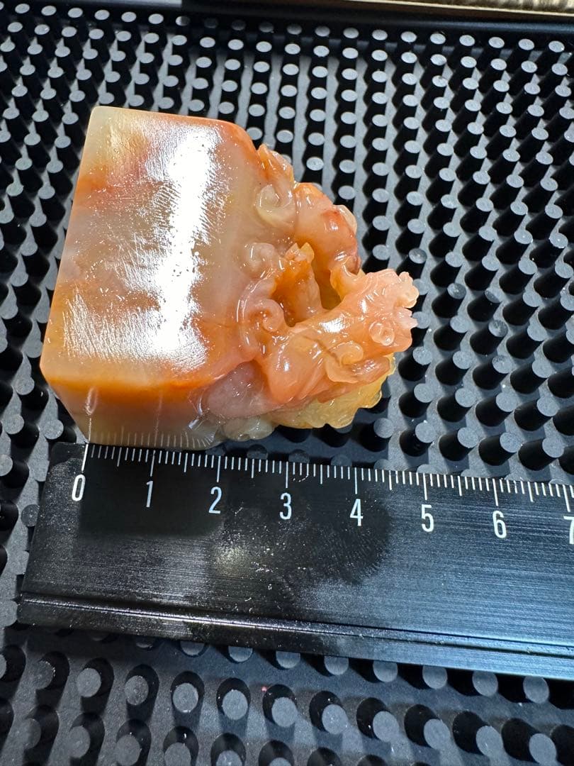 ラオス石　螭虎穿環　桃花凍　田黄　高級印材　箱付き　書道　篆刻　落款　雅号