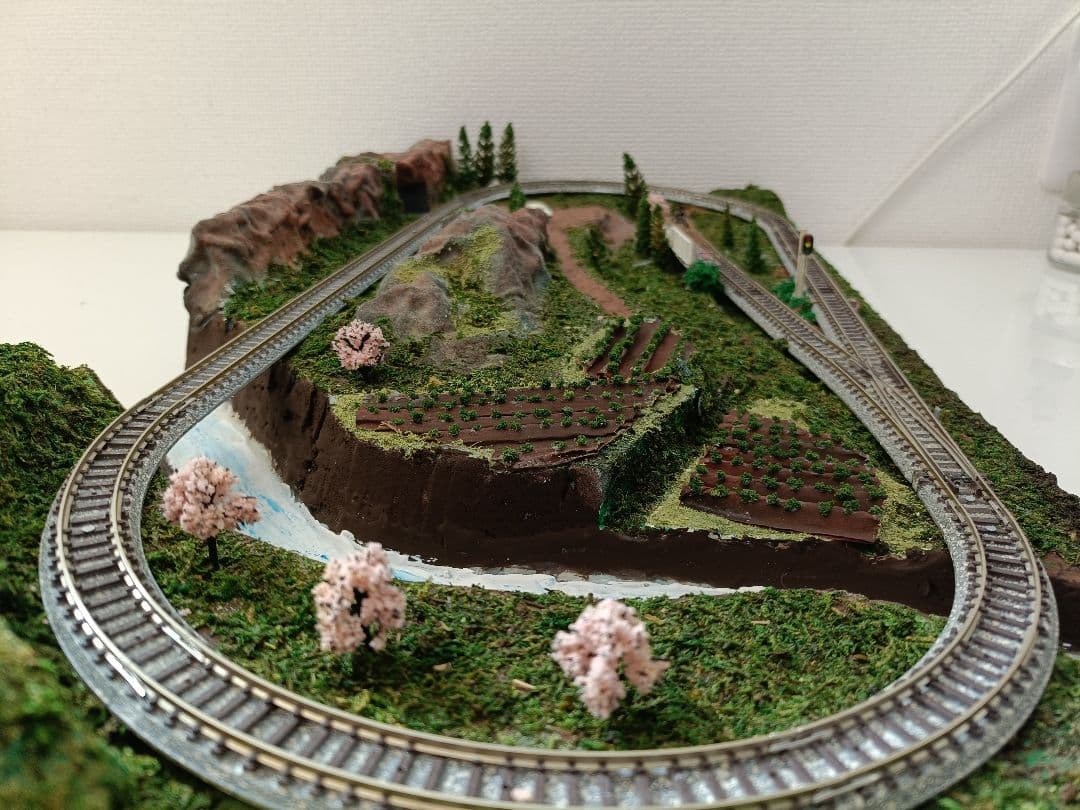 Nゲージ ジオラマ レイアウト 信号機付 卓上サイズ ストラクチャ付き