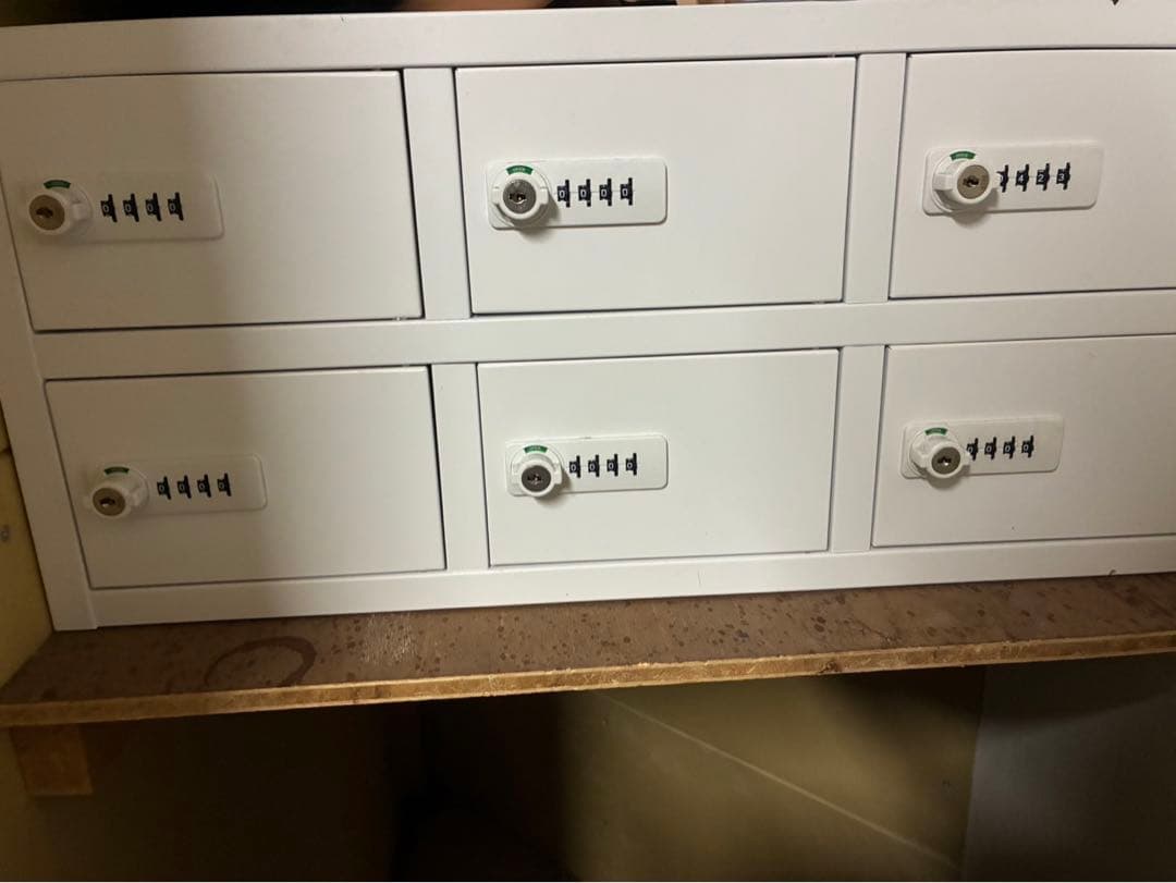 LOOKIT 貴重品ロッカー　金庫