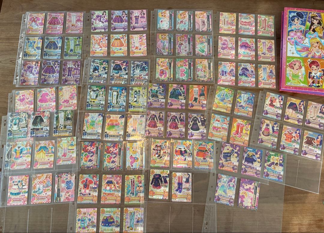 新春値下げ！！400枚弱！アイカツカード まとめ売り