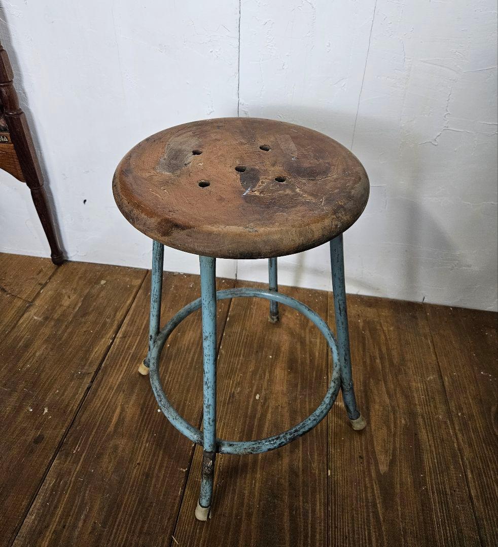 ヴィンテージ 鉄脚のスツール 丸椅子 チェア インダストリアル インテリア