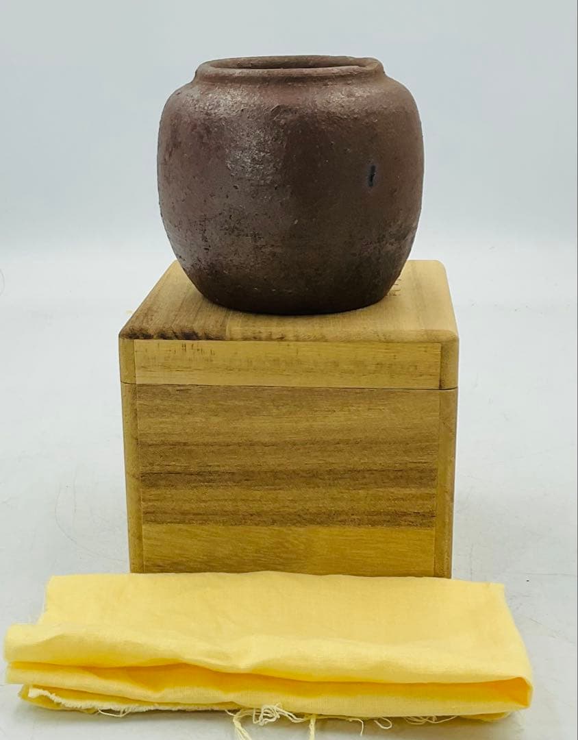 【11】★江戸時代中期　古備前焼お歯黒壺　保存箱★