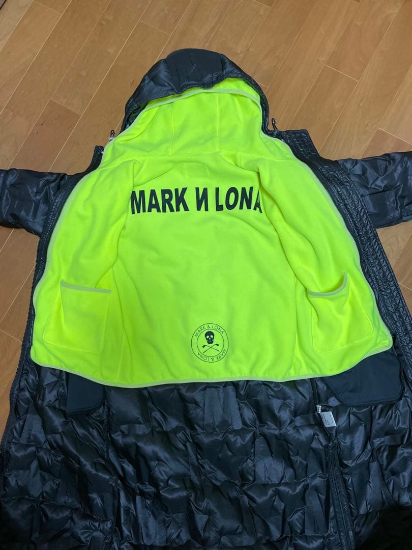 メンズウェア MARK&LONA M* Embossed Down Coat