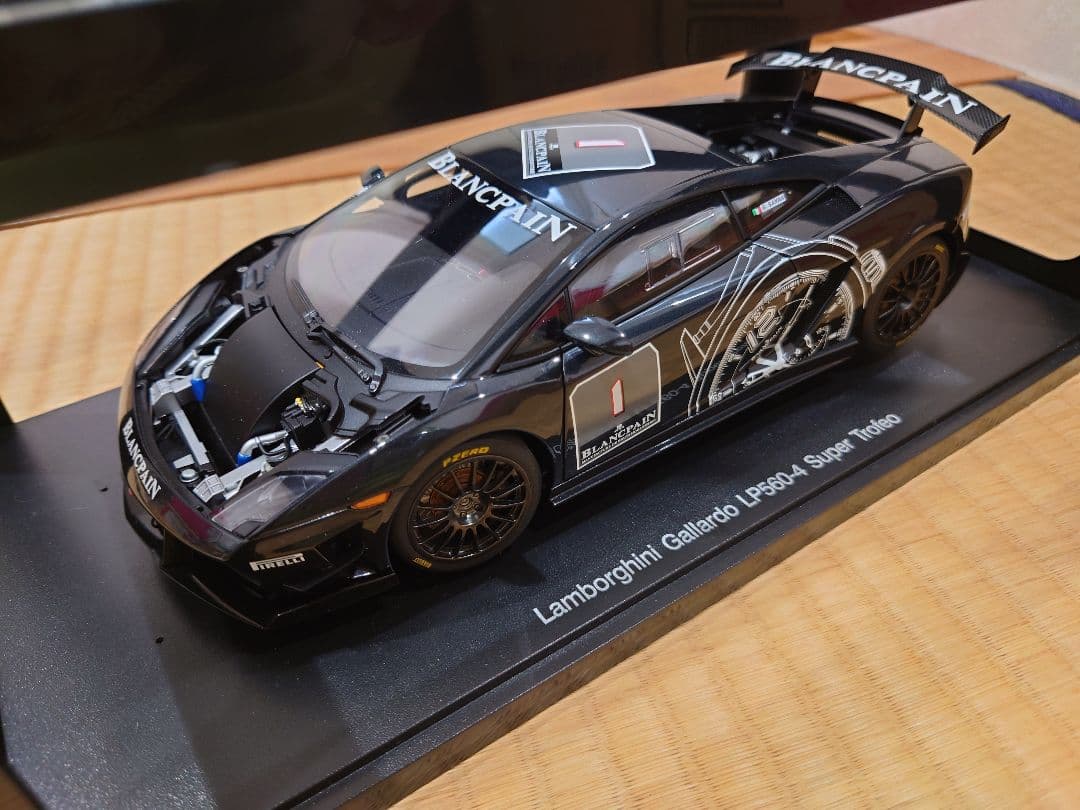 オートアート　ランボルギーニ　ガヤルド　LP560-4　BLANCPAIN